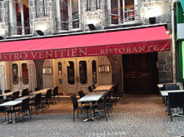 Bistro Venitien inside