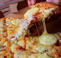 Domino's Pizza Ploermel food