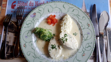 Du Nord Le Saint Georges food