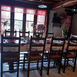 Auberge du Traquet inside