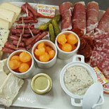 Serves Esther Nourriture