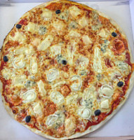 Carantec Pizza food