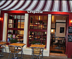 Creperie La Marotte inside