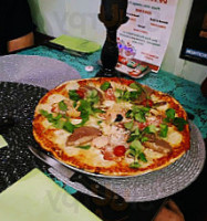 Pizzeria Pizza Mia food