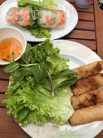 Soc La Petite Table De Saigon food