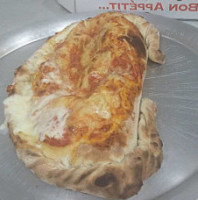 Pizza Shalom food