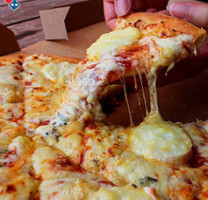 Domino's Pizza Elancourt food