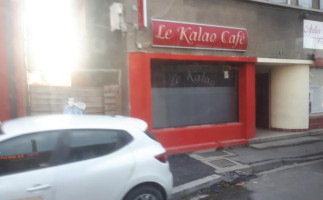 Le Kalao outside