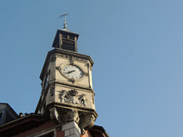 L'horloge De St Leger inside