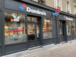 Domino's Pizza Boulognebillancourt outside