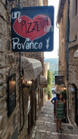 Un Coeur En Provence outside