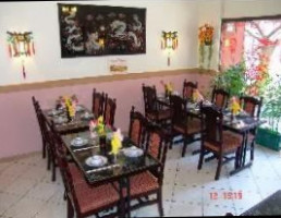Restaurant Dragon de Jade inside