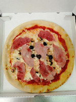 Lv Pizza food