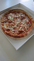 L'annexe Pizzeria Pizza à Emporter à Belleville Sur Saône food