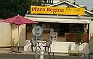 Pizza Régina outside
