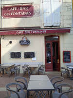 Cafe Des Fontaines food