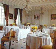 Château D'audrieu food