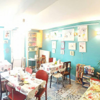 Café Du Lavoir inside