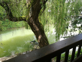 Aux Berges De Saone outside