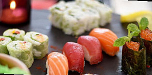 Maitre Sushi food