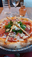 Pizzeria Rinascita food