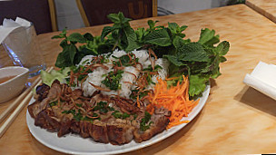 Nhu-y Cuisine Vietnamienne food