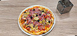 Pizza Di Napoli food