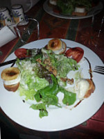 Les Caves Mouragues food
