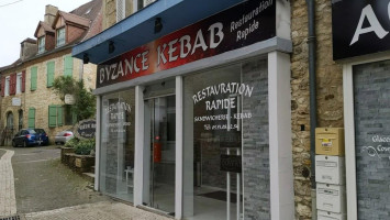 Bizance Kebab outside