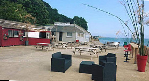 La Cabane à Huîtres outside