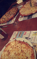 Maxi Pizz food