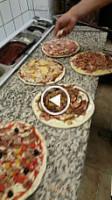 Mazza Pizza food
