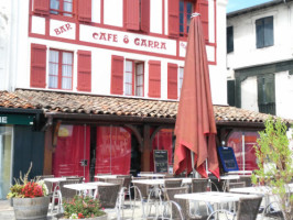 Cafe O'GARRA inside