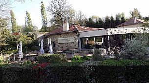 Le Vieux Moulin food