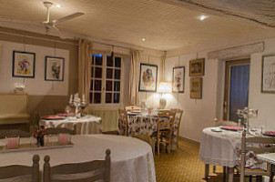 L'auberge Le Saint Sauveur food