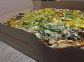Pizza Bonici inside