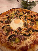 Pizza Praoli food