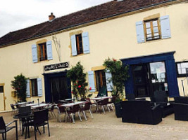 Relais De Champlecy food