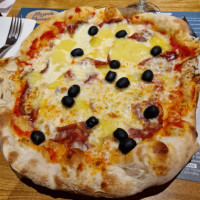 Pizzeria Romagnola food