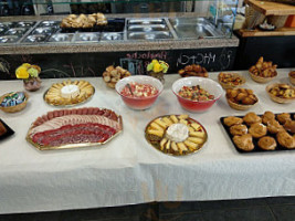 Comptoir Des Halles food