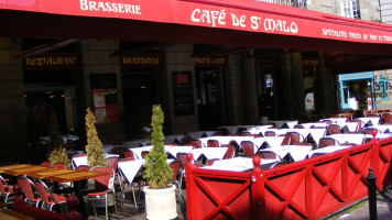 La Pizzeria Du Cafe De Saint Malo outside