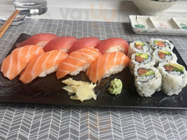Sushi Foret food