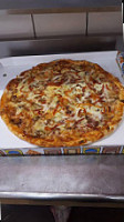 Beverly's Pizzas food