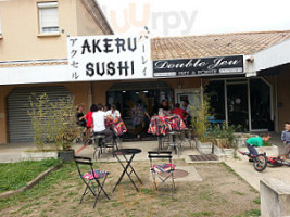 Akeru Sushi outside