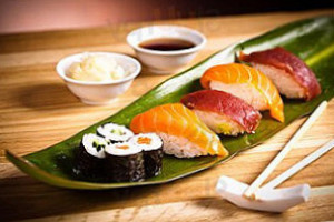 Sushi House Tours food