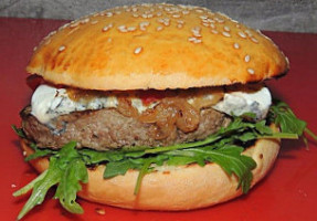 Le Rétro Burger food