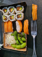 Yoki-sushi food