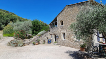 L'auberge D'anais outside