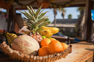 Les Pieds Dans L'eau food