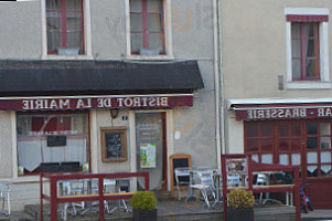 Le Bistrot De La Mairie food